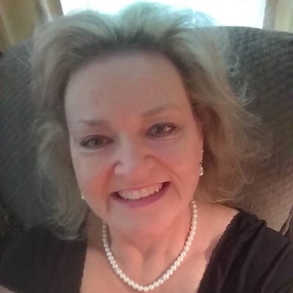 Meet your Posher, Glenda - Picture 1 of 1